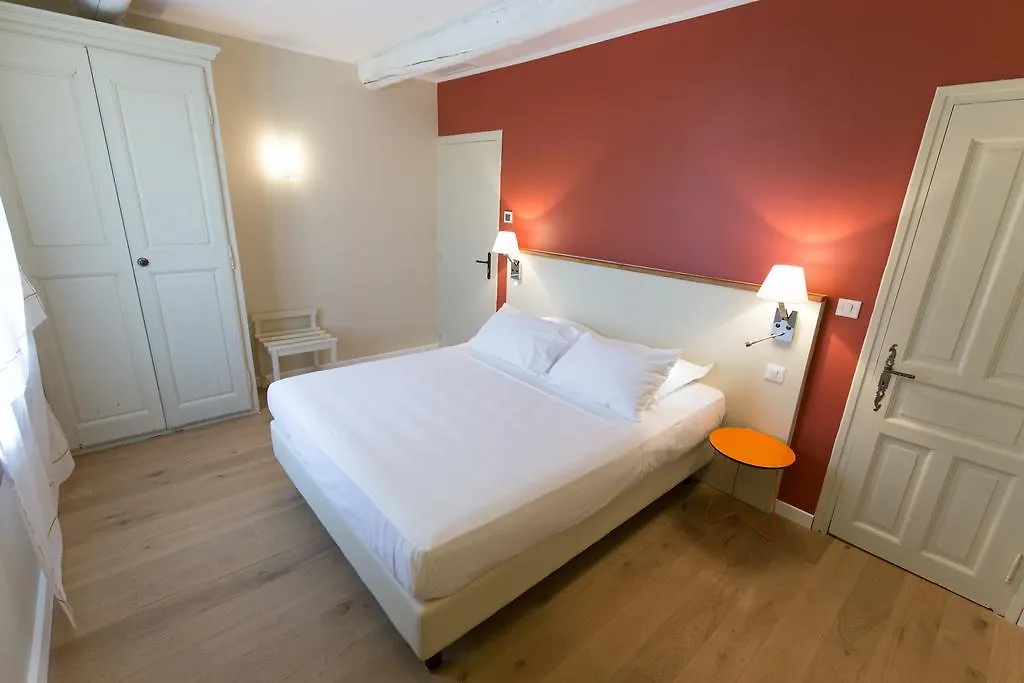 Domaine Gaogaia Hotel Aix-en-Provence 3*,